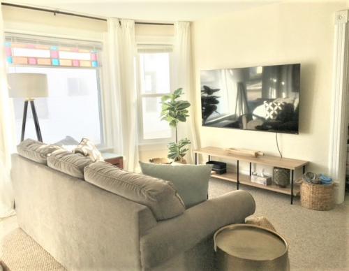 327 West 14th Avenue 